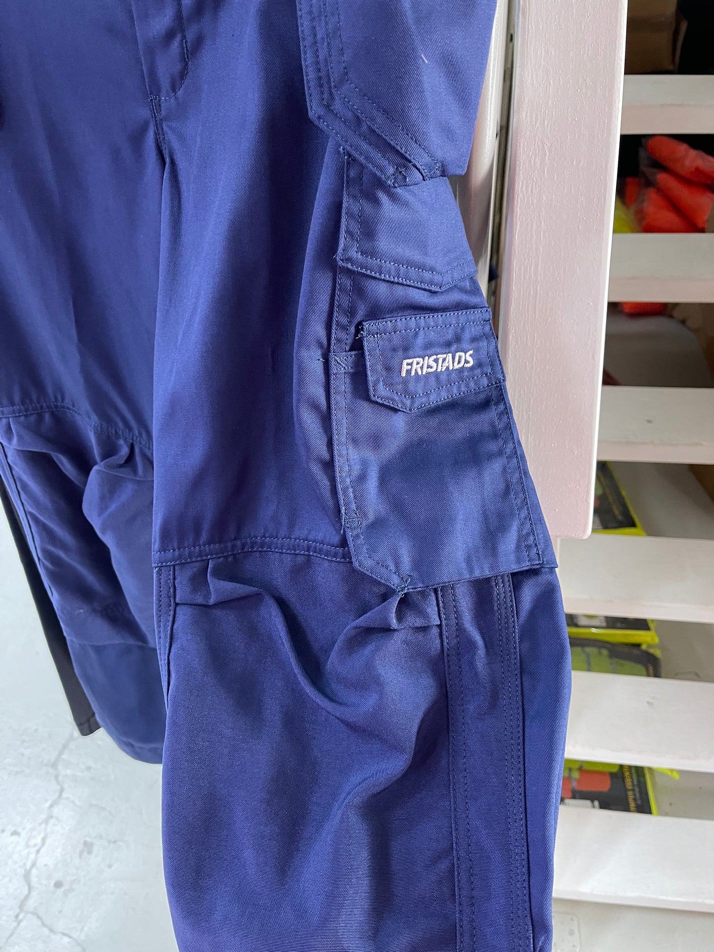 Fristads werkbroek blauw met toolpockets, kniezakken