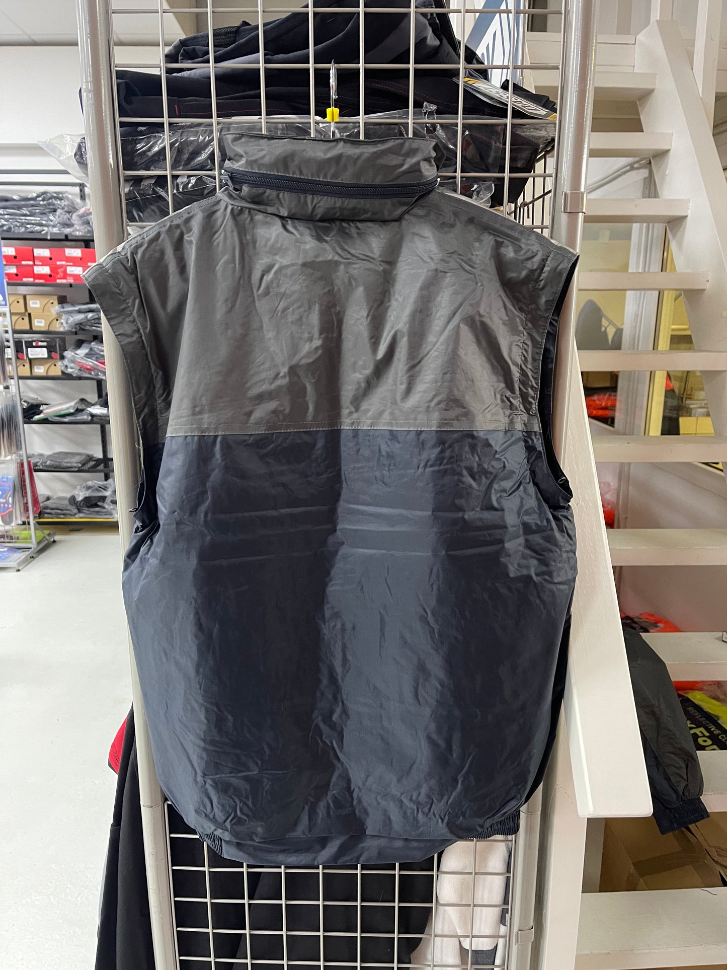 Deltaplus werkjas/bodywarmer 2 in 1 met capuchon ☔️🧢