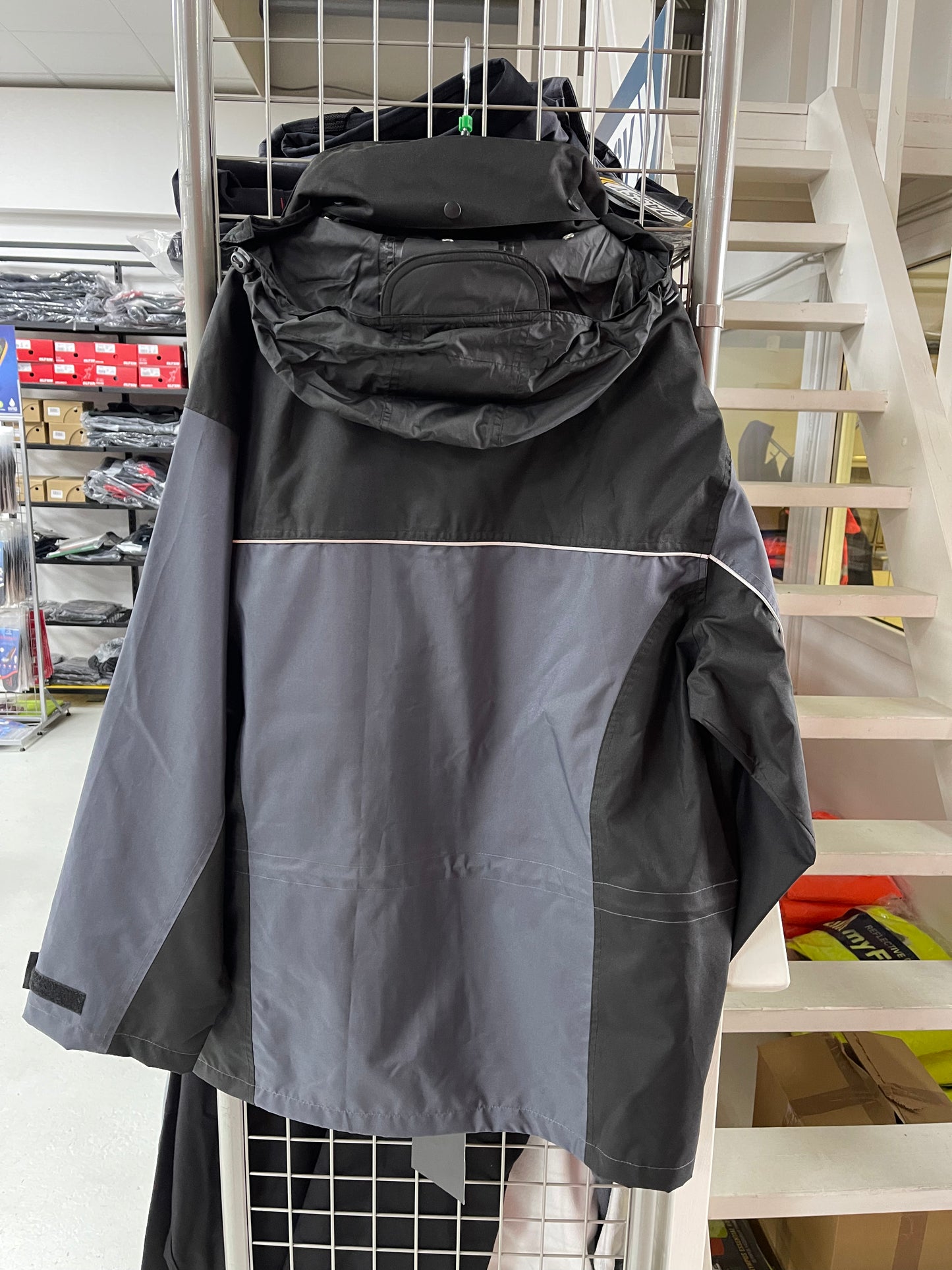 Modyf regenjacke ☔️ met capuchon 🧢